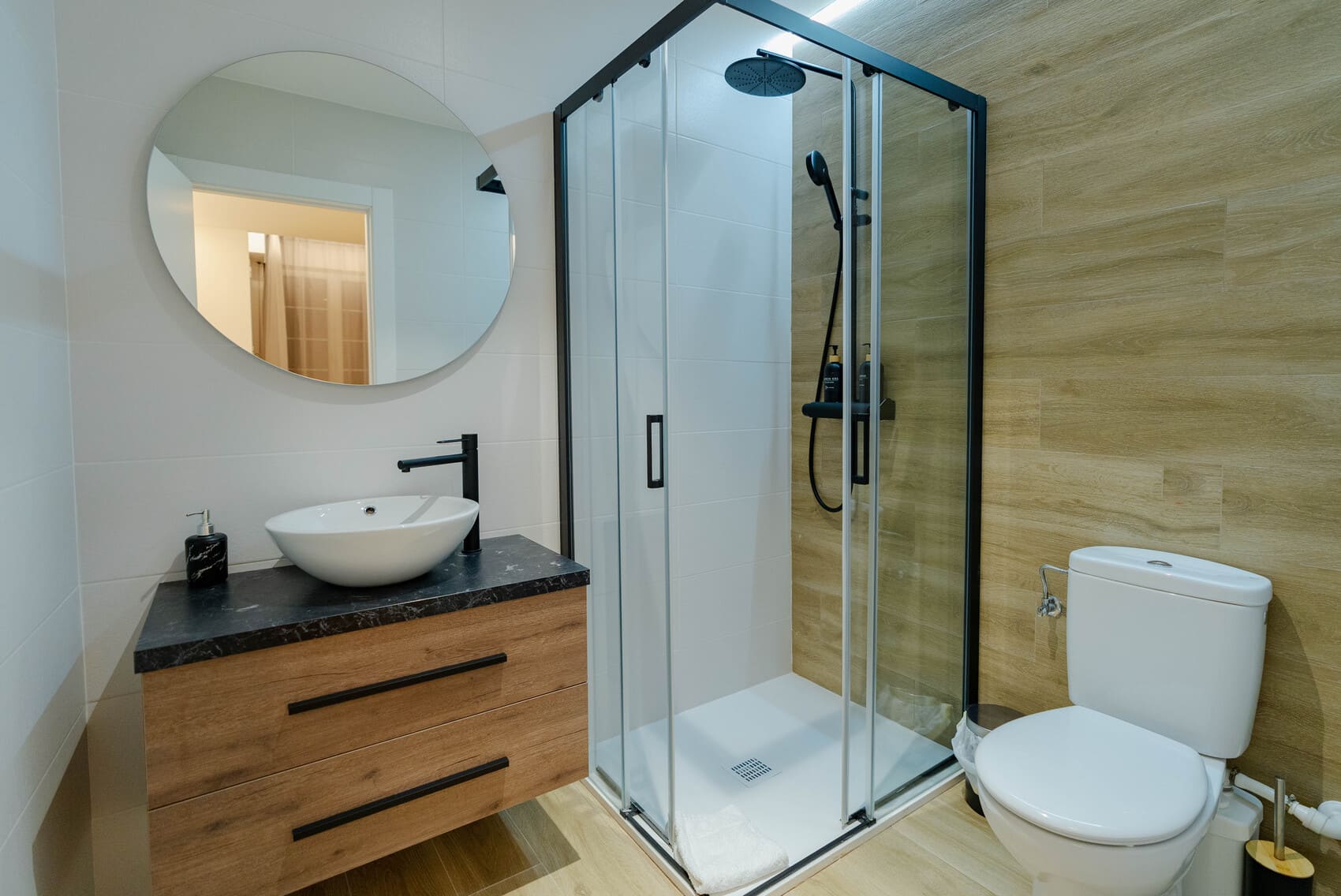 Apartamento_Albacete_Tribeca-ducha-alquiler